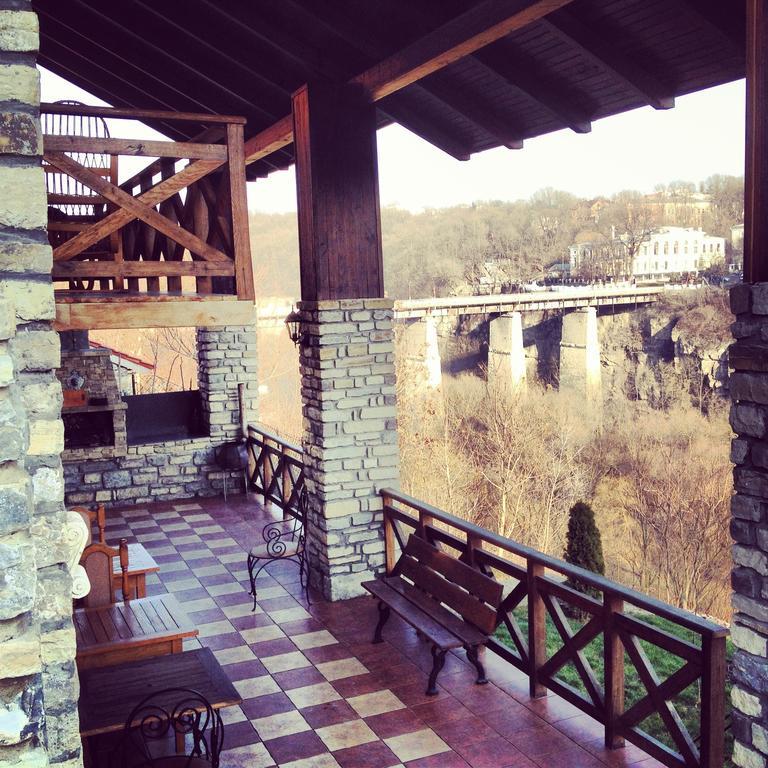 Guesthouse Grand Canyon Kamjanets-Podilskyj Exteriör bild